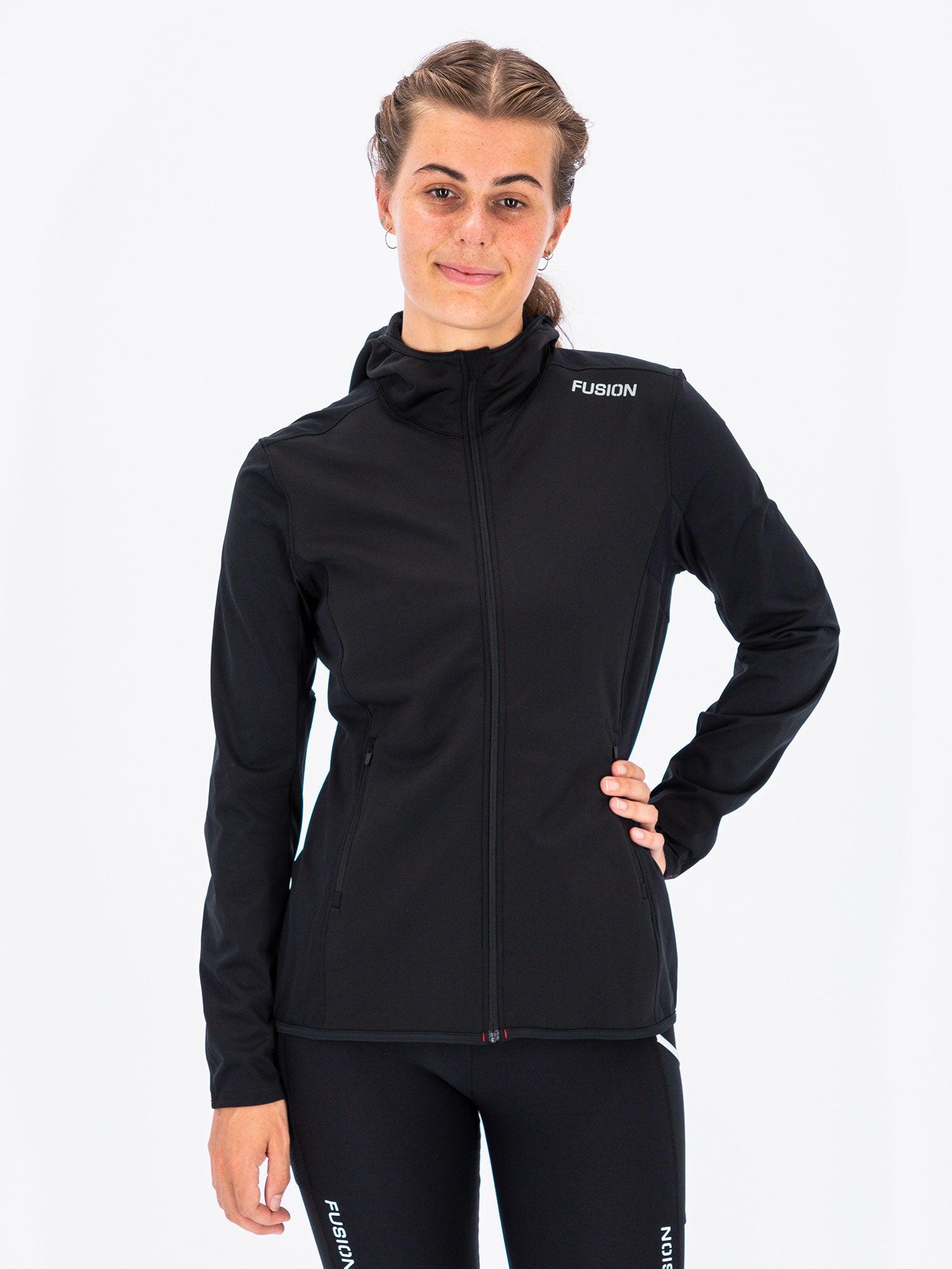 Fusion Womens Shelter Jacket i sort softshell med to zippede frontlommer